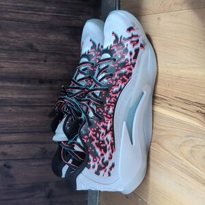 New Nike Jordan 3 NRG Athletic Basketball Shoes - White and Black Men's 8